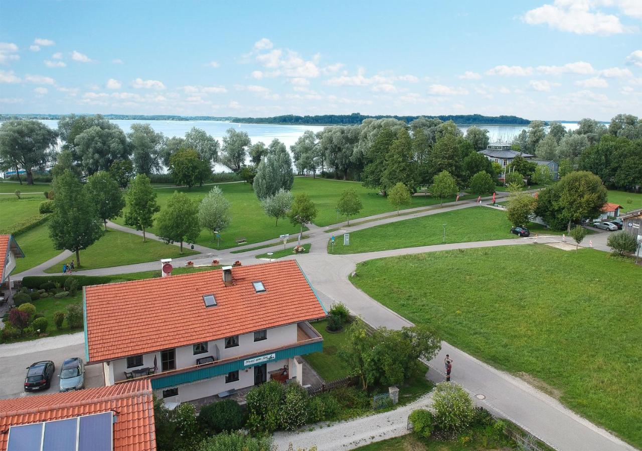 Ferienwohnungen Haus Am See Bernau am Chiemsee Eksteriør billede