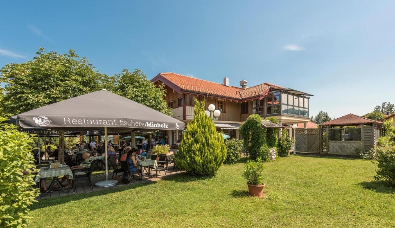 Ferienwohnungen Haus Am See Bernau am Chiemsee Eksteriør billede