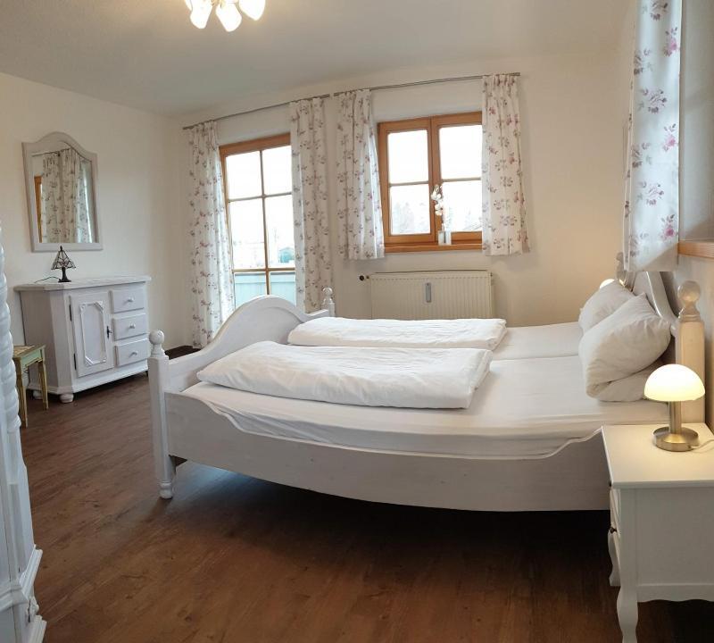 Ferienwohnungen Haus Am See Bernau am Chiemsee Eksteriør billede
