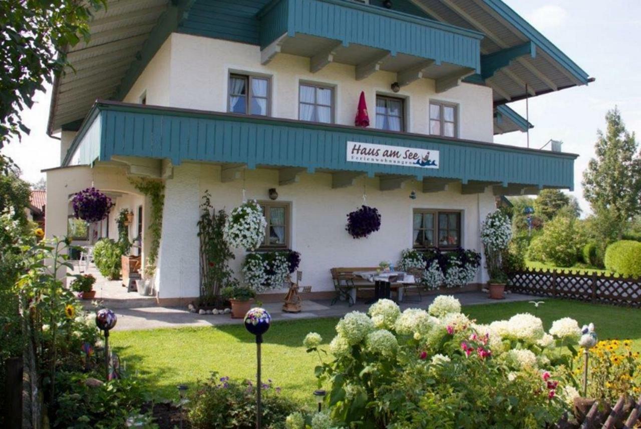 Ferienwohnungen Haus Am See Bernau am Chiemsee Eksteriør billede